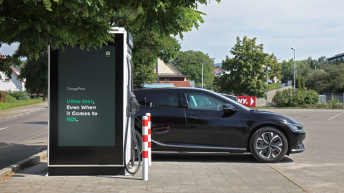 Ladeinfrastruktur wird im Einzelhandel vom Zusatzservice zum wirtschaftlichen Standortfaktor